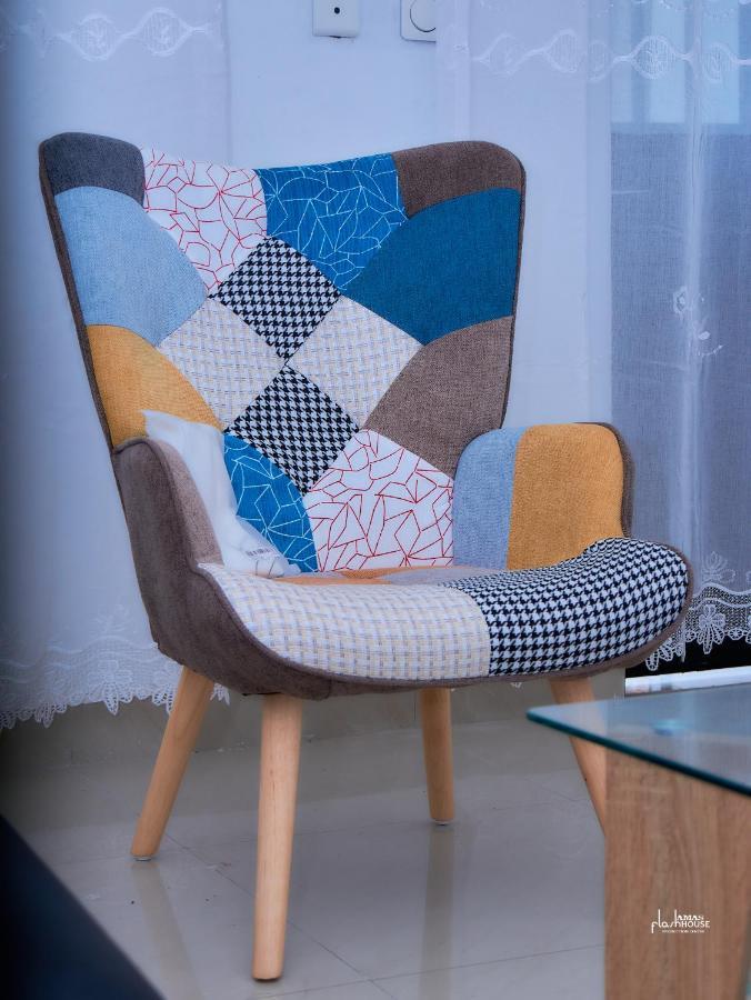 Naiveli-Palm Appartement Meuble Sobre Et Chic Дуала Екстериор снимка