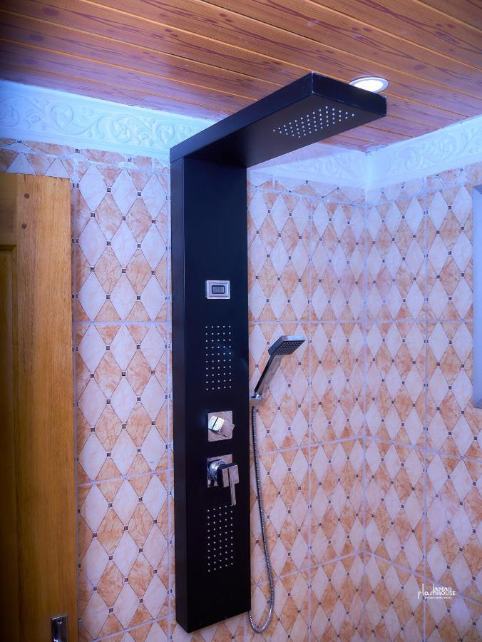 Naiveli-Palm Appartement Meuble Sobre Et Chic Дуала Екстериор снимка